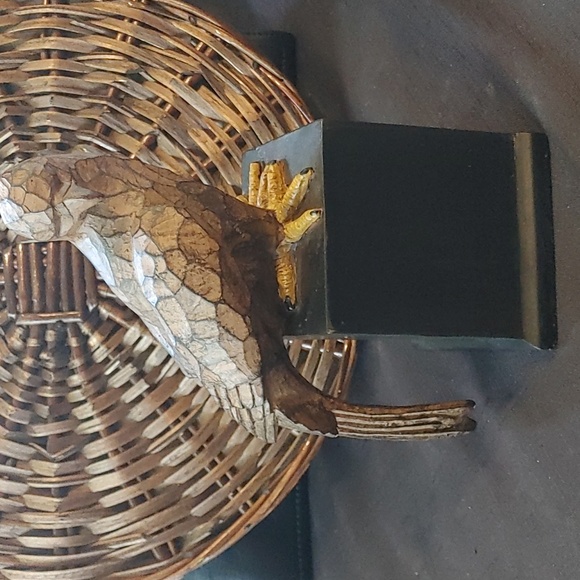 3/$40 Wood Carves Falcon - Picture 1 of 7